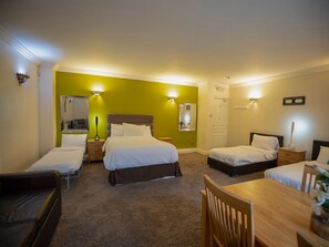Chambre Deluxe, plusieurs lits (Family of 5)