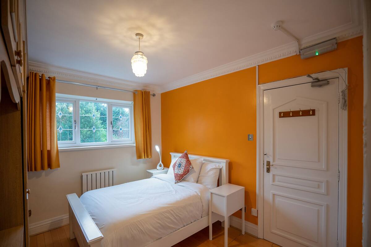 Egyptian cotton sheets, premium bedding, pillow-top beds, free WiFi