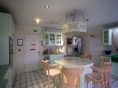 OakCroft GuestHouse Manchester Airport