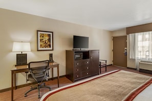 Standard Room, 1 King Bed, Accessible, Refrigerator & Microwave | 1 bedroom, hypo-allergenic bedding, desk, iron/ironing board