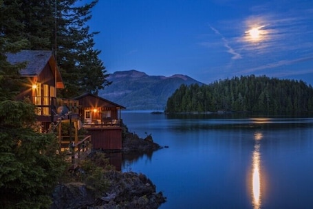 Exterior. Nootka Island Lodge