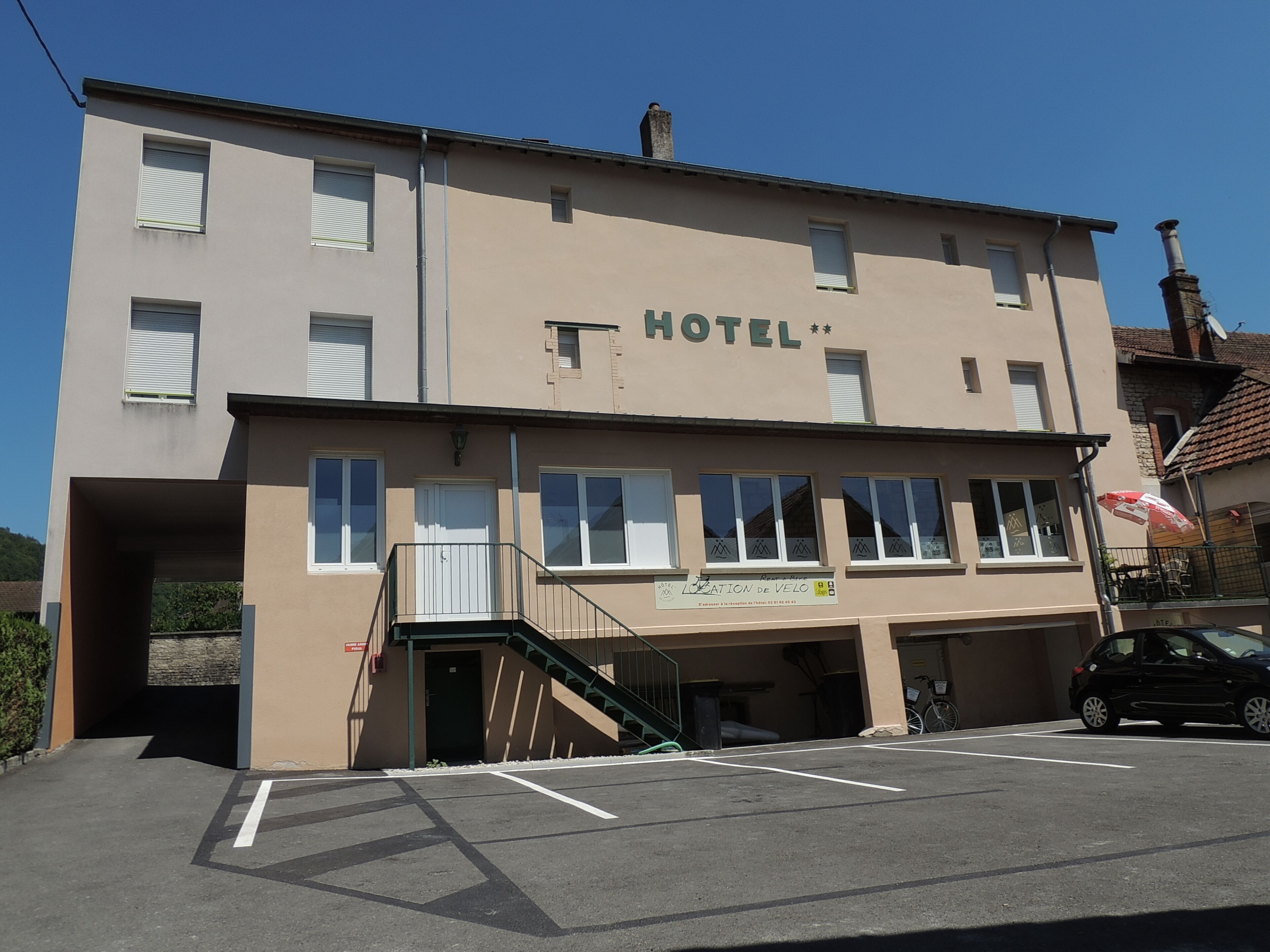 self-parking (surcharge) 3 per night