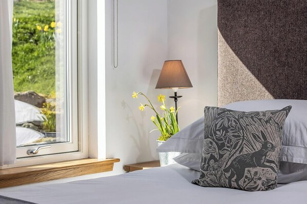 Twin Room (Steading2) | Hypo-allergenic bedding, individually decorated, individually furnished