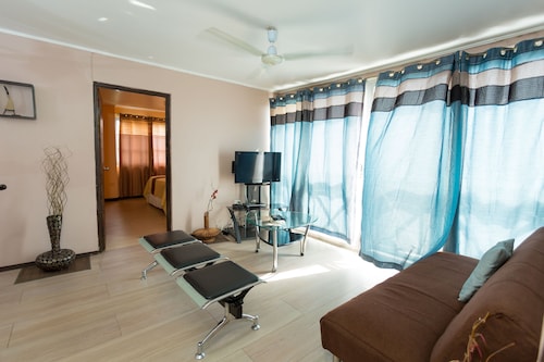 New Kingston Guest Apartments II