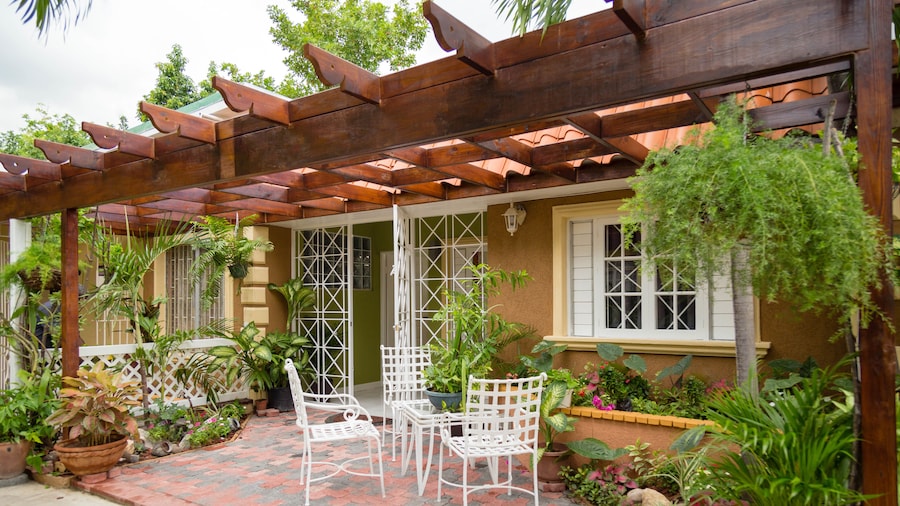 Centrally Located Guest Apartments