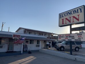 واجهة المنشأة