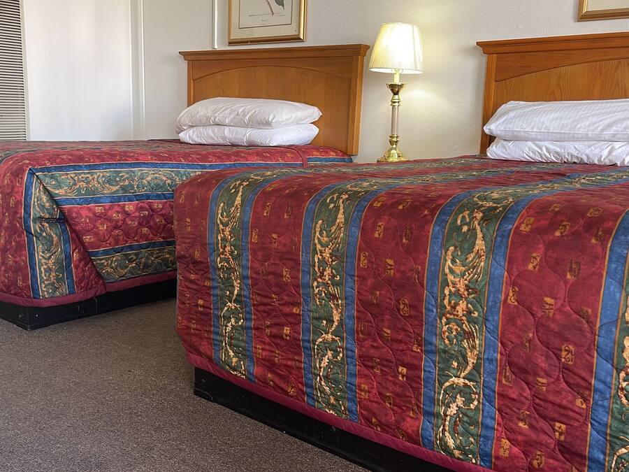 Standard Room, 2 Queen Beds - Ground Floor | Extérieur