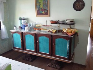 Buffet - Santinho Hostel (Florianópolis)
