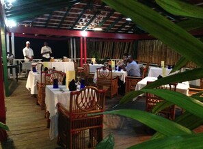 4 restaurants; breakfast, lunch, and dinner served - Mangos Jamaica (Falmouth)