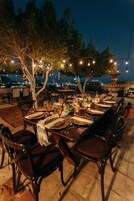 2 restaurants, breakfast, lunch, dinner served; Mediterranean cuisine