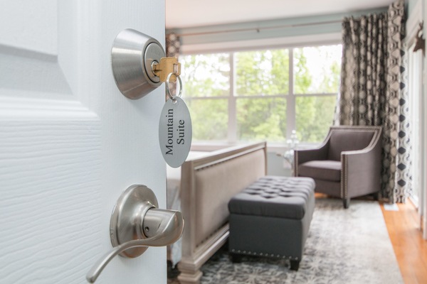 Deluxe Suite, 1 King Bed, Balcony | Premium bedding, blackout curtains, iron/ironing board (on request)