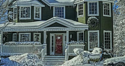 Craigleith Manor Bed & Breakfast