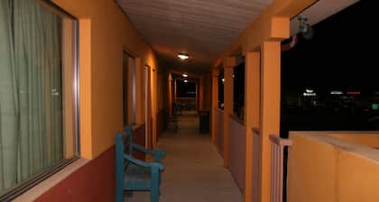 Budget Inn