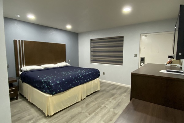 Rollaway beds (surcharge), WiFi (free), bed sheets