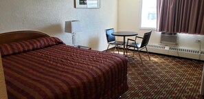 WiFi (free), bed sheets - Black Gold Inn (Edson)