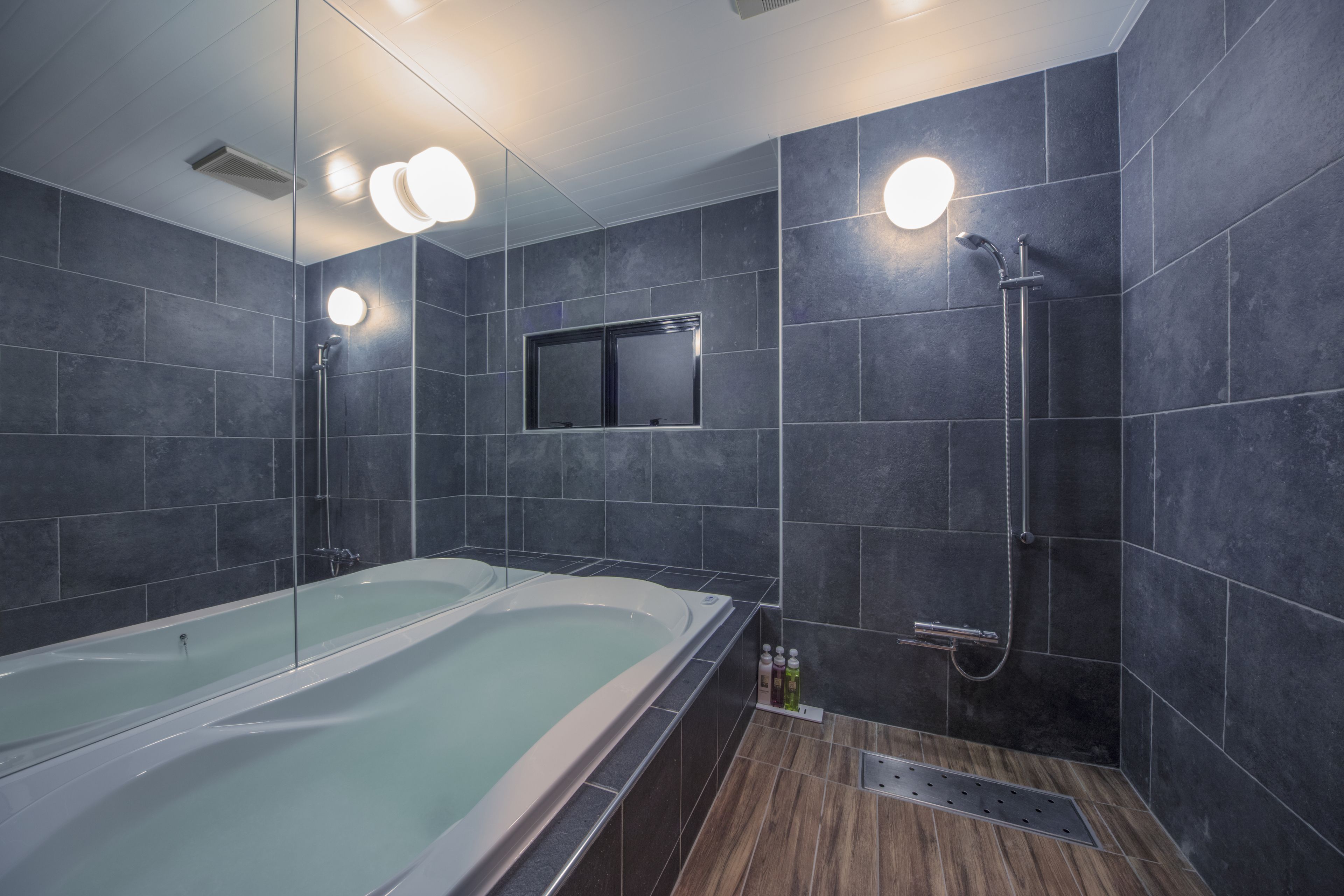 Quarto casal standard | Banheira de hidromassagem