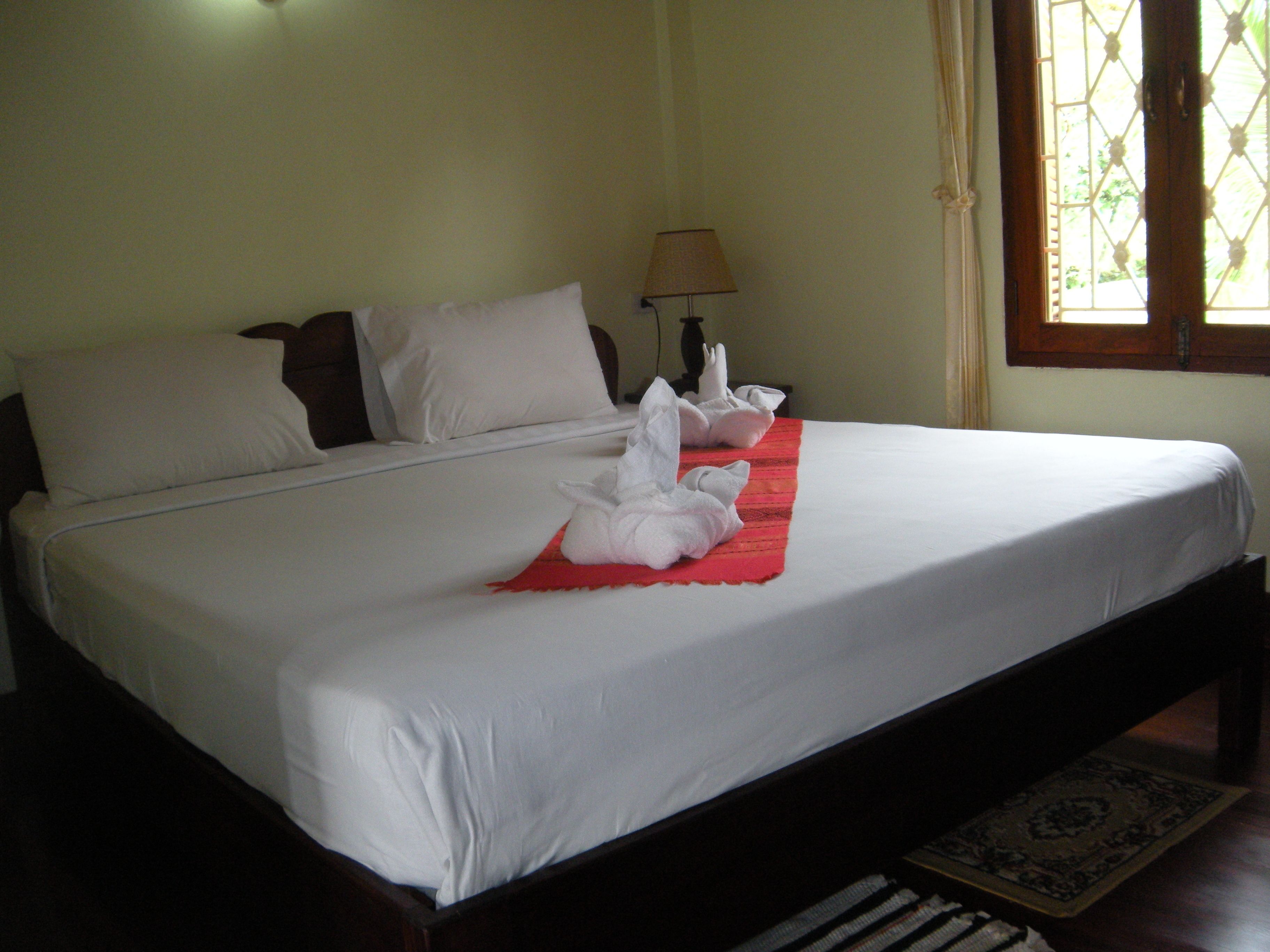 โต๊ะทำงาน, ผ้าม่านกันแสง, Wi-Fi ฟรี