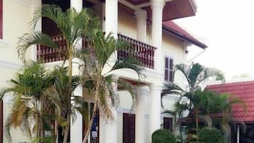 Fachada de la propiedad