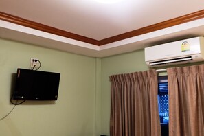 1 Twin Bed Room | Caja fuerte, escritorio, wifi gratis