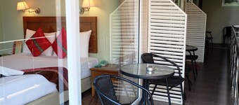 Chilli Hotel & Restaurant