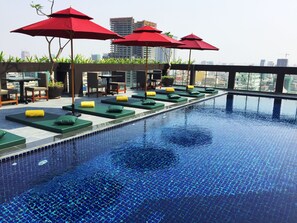 Outdoor pool - V Hotel Phnom Penh (Phnom Penh)