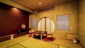 In-room safe, desk, free WiFi, bed sheets