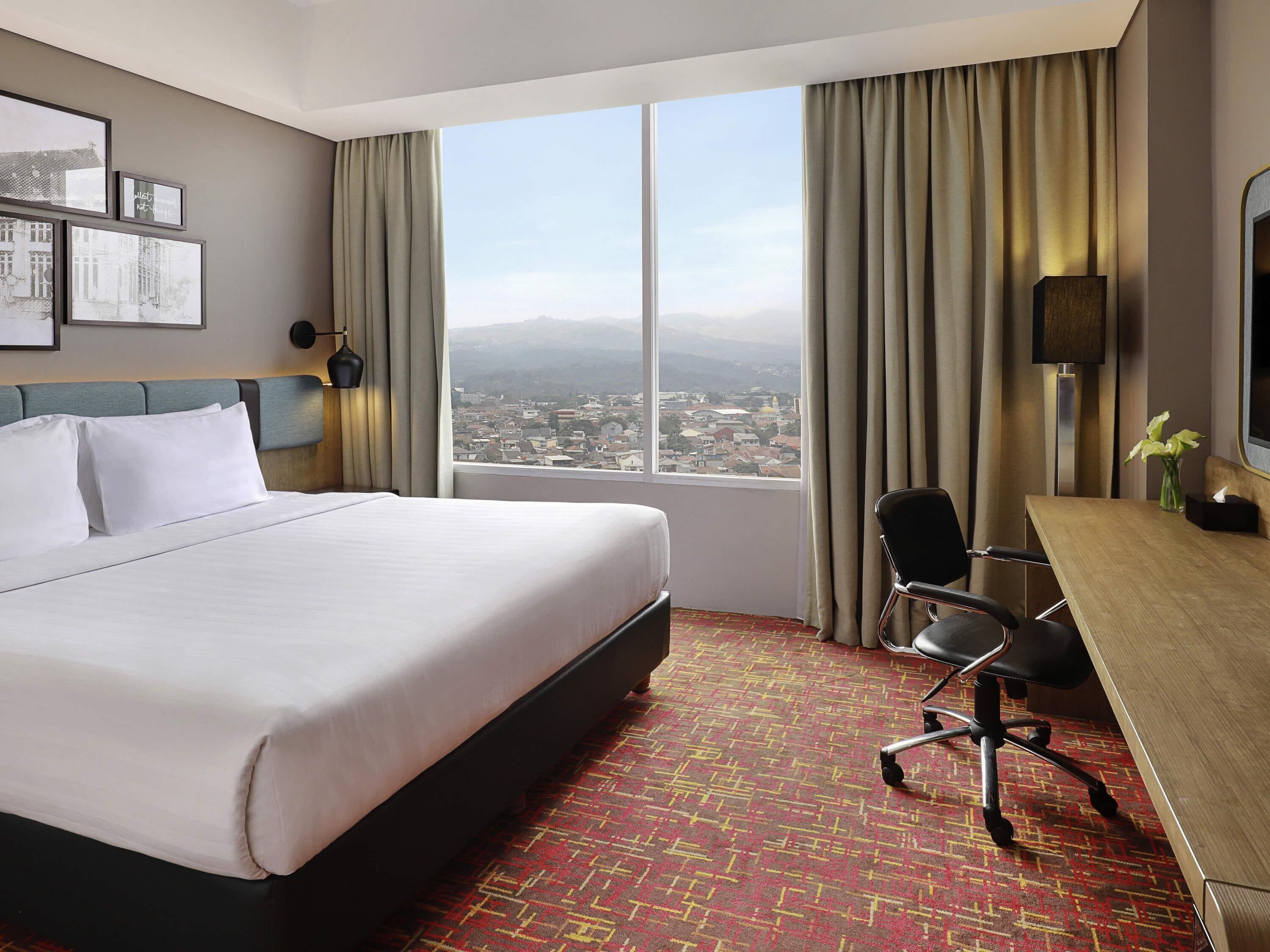 Privilege, Double Room, 1 Double Bed | In-room safe, desk, iron/ironing board, free WiFi