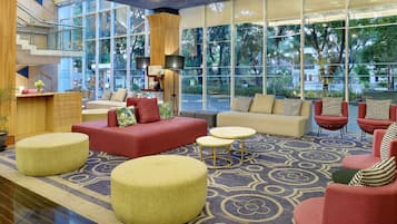 Sala de estar en el lobby