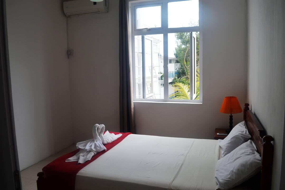 In-room safe, iron/ironing board, rollaway beds, free WiFi