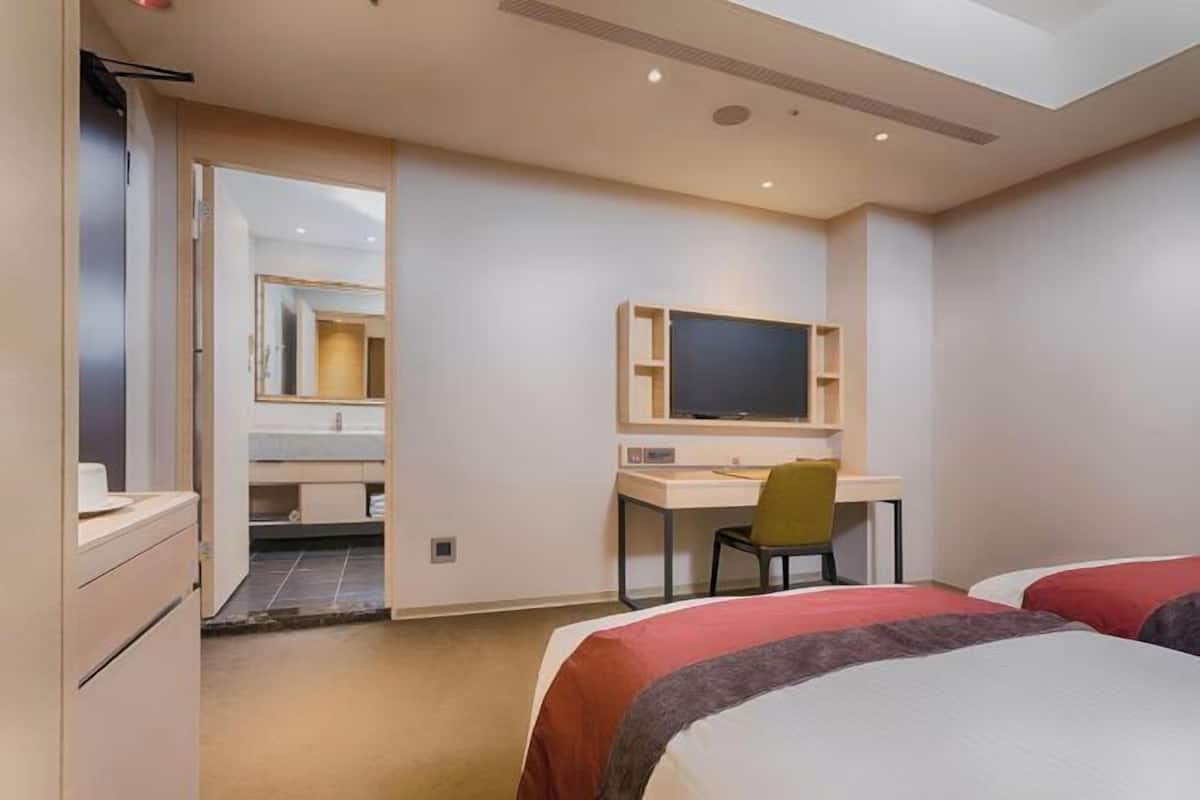1 slaapkamer, luxe beddengoed, een kluis op de kamer, een bureau