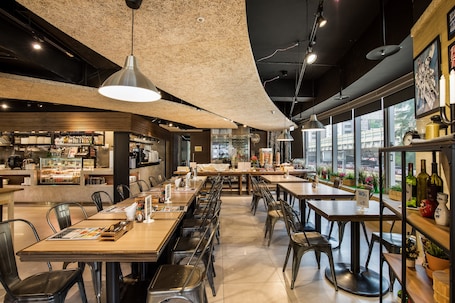 レストラン. グリーン ワールド グランド南京 (洛碁大飯店南京館)