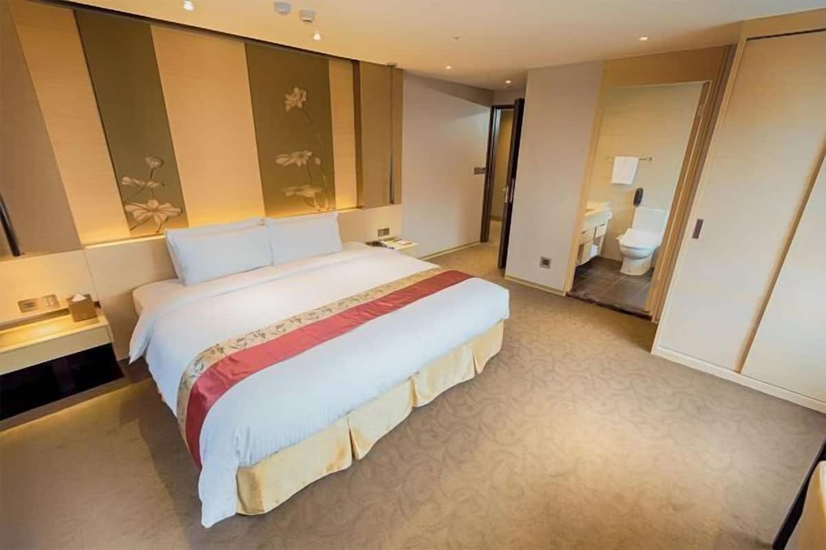 1 slaapkamer, luxe beddengoed, een kluis op de kamer, een bureau