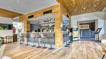 Mittagessen und Abendessen, regionale Küche