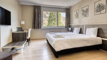 Habitación estándar con 1 cama doble o 2 individuales, vistas a la montaña | 2 dormitorios, ropa de cama hipoalergénica, colchones viscoelásticos