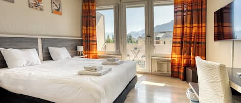 Standard Double Room, Mountain View | Hypo-allergenic bedding, memory-foam beds, minibar, in-room safe