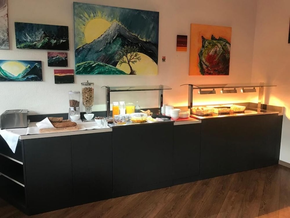 Hôtel Castel by null