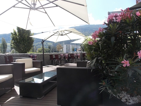 Terraço/pátio. Hotel Castel