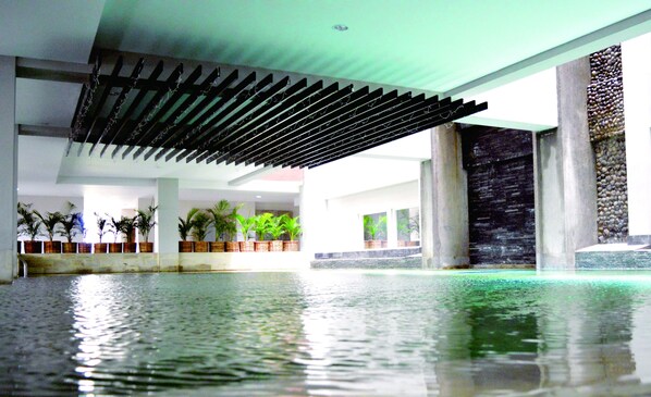Indoor pool - Horison Kota Lama Semarang (Semarang)