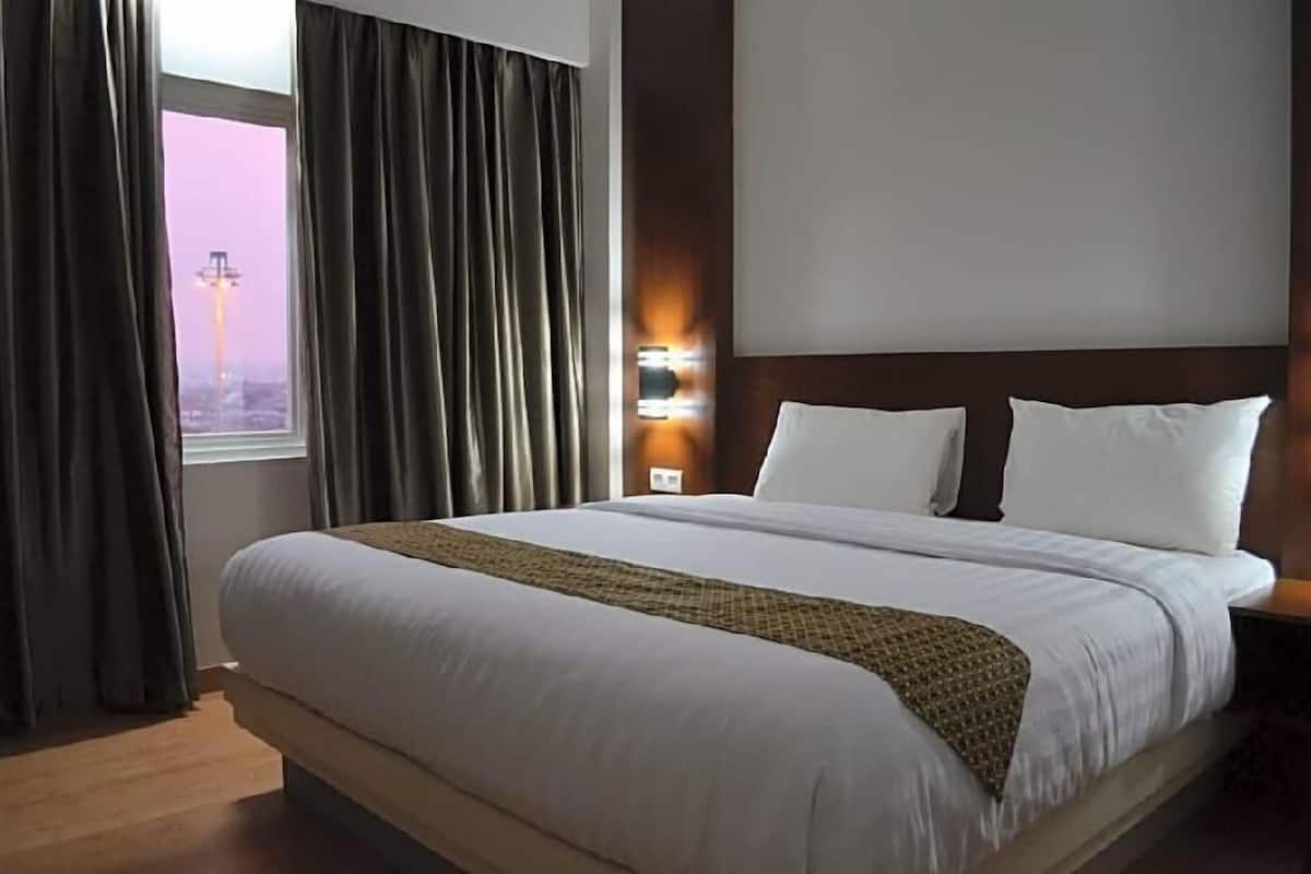 客房內保險箱、書桌、遮光布/窗簾、免費無線上網