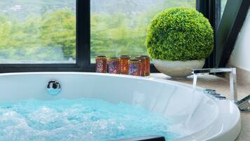 Bathtub spa indoor