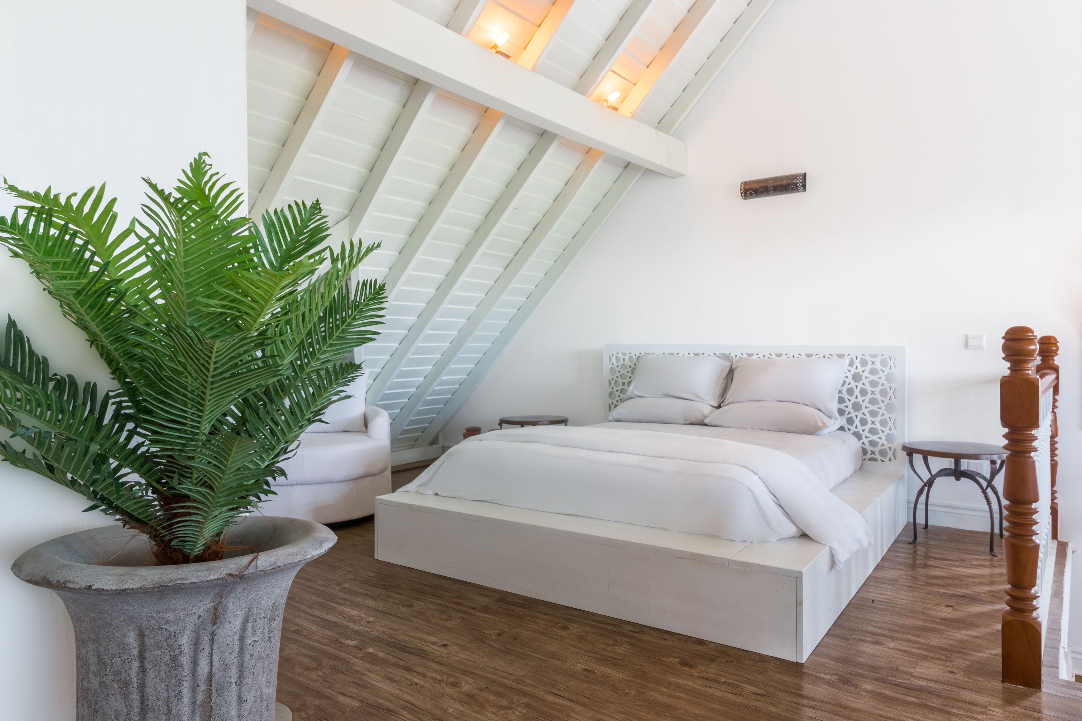 行政套房, 2 间卧室, 按摩浴缸, 山景 | 4 多间卧室、高档床上用品、办公桌、熨斗/熨衣板