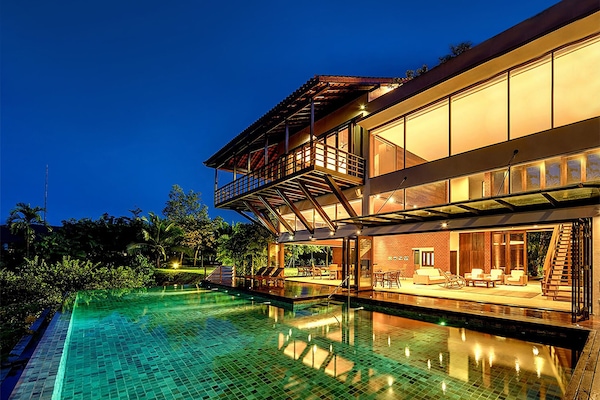 Bungalow, 6 slaapkamers, privézwembad (6 Bedroom Bungalow with Pool) | Terras