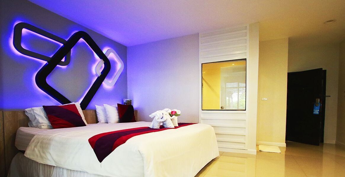 Premium bedding, free minibar items, in-room safe