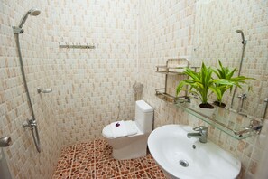 宿舍, 男女混合宿舍 | 浴室 | 毛巾