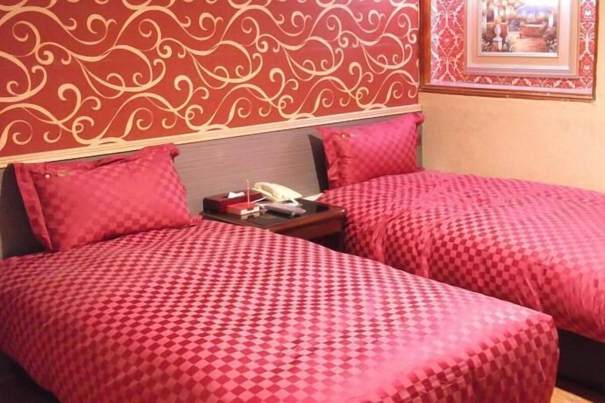 Habitación Business con 2 camas individuales, 2 camas individuales | Cunas o camas infantiles gratuitas y wifi gratis