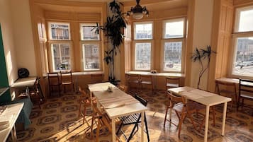 Daily continental breakfast (EUR 8 per person)