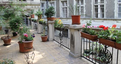Omega Guesthouse Budapest