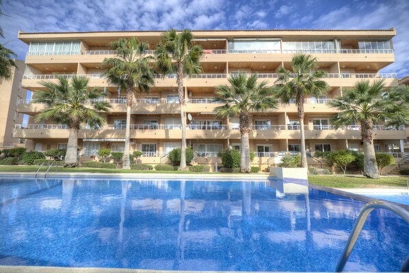 Deluxe Apartment, 3 Bedrooms | Garden view