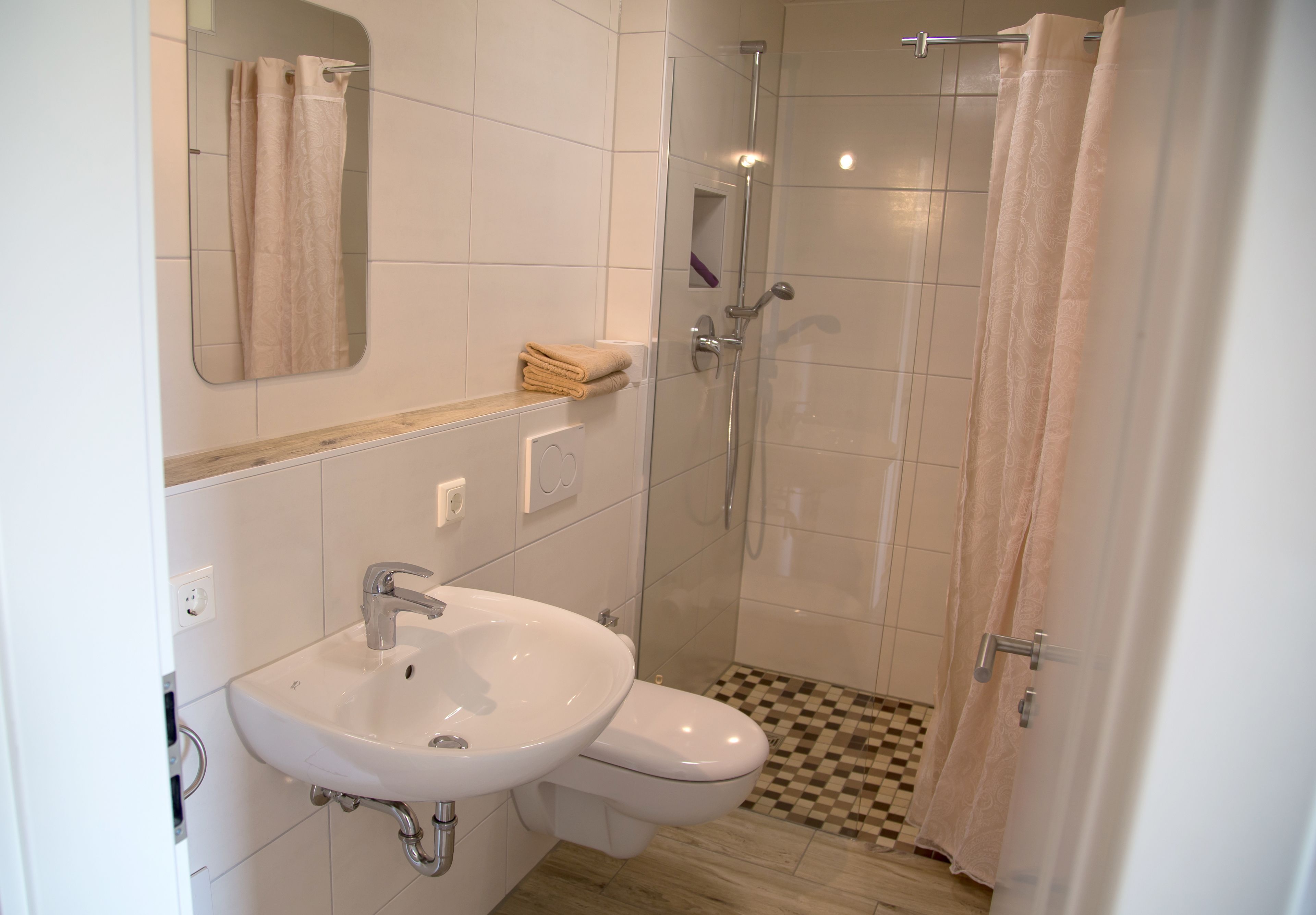 apartment, 1 bedroom, balcony | bathroom | shower, free toiletries, hair dryer, towels
