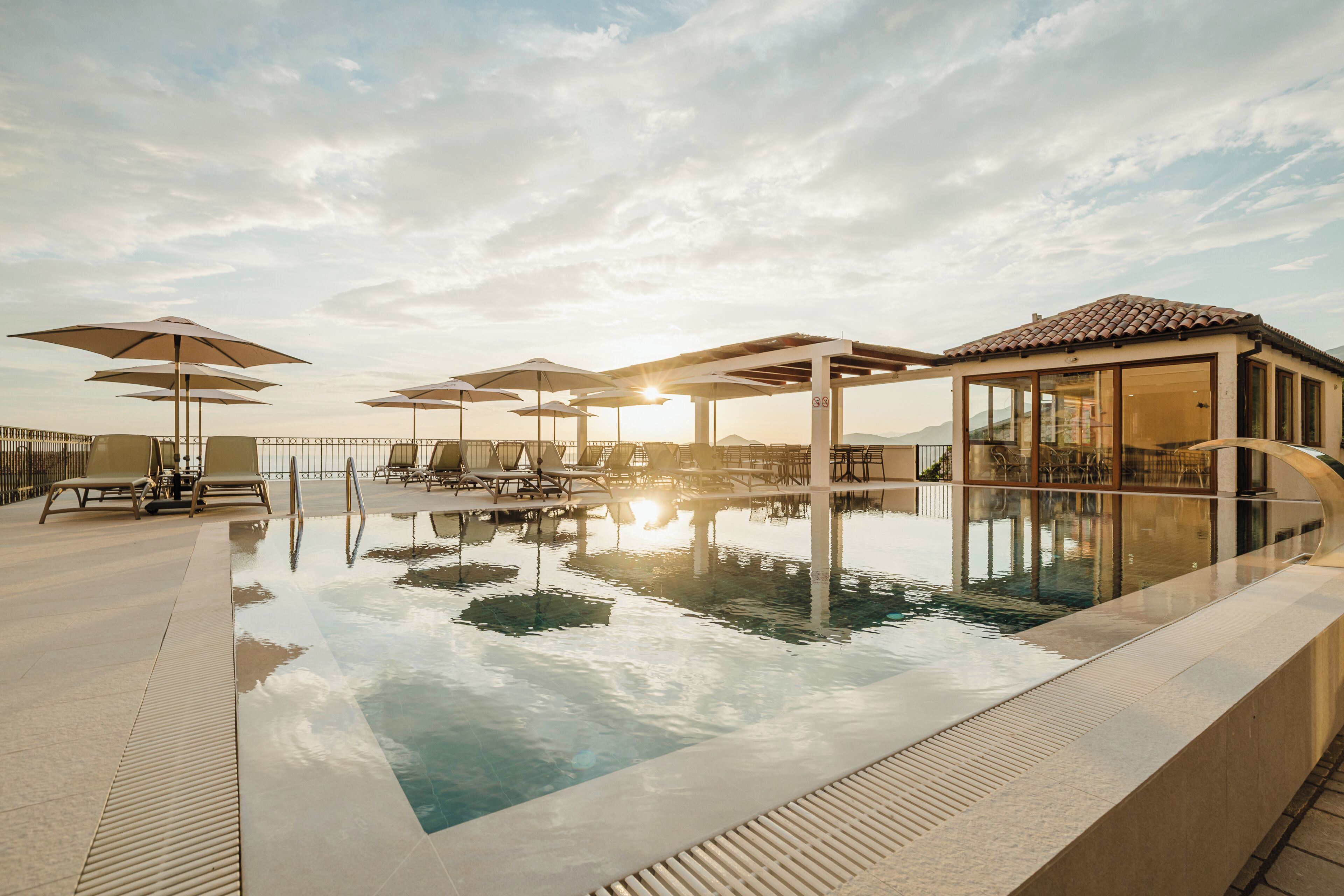 Udendørs pool